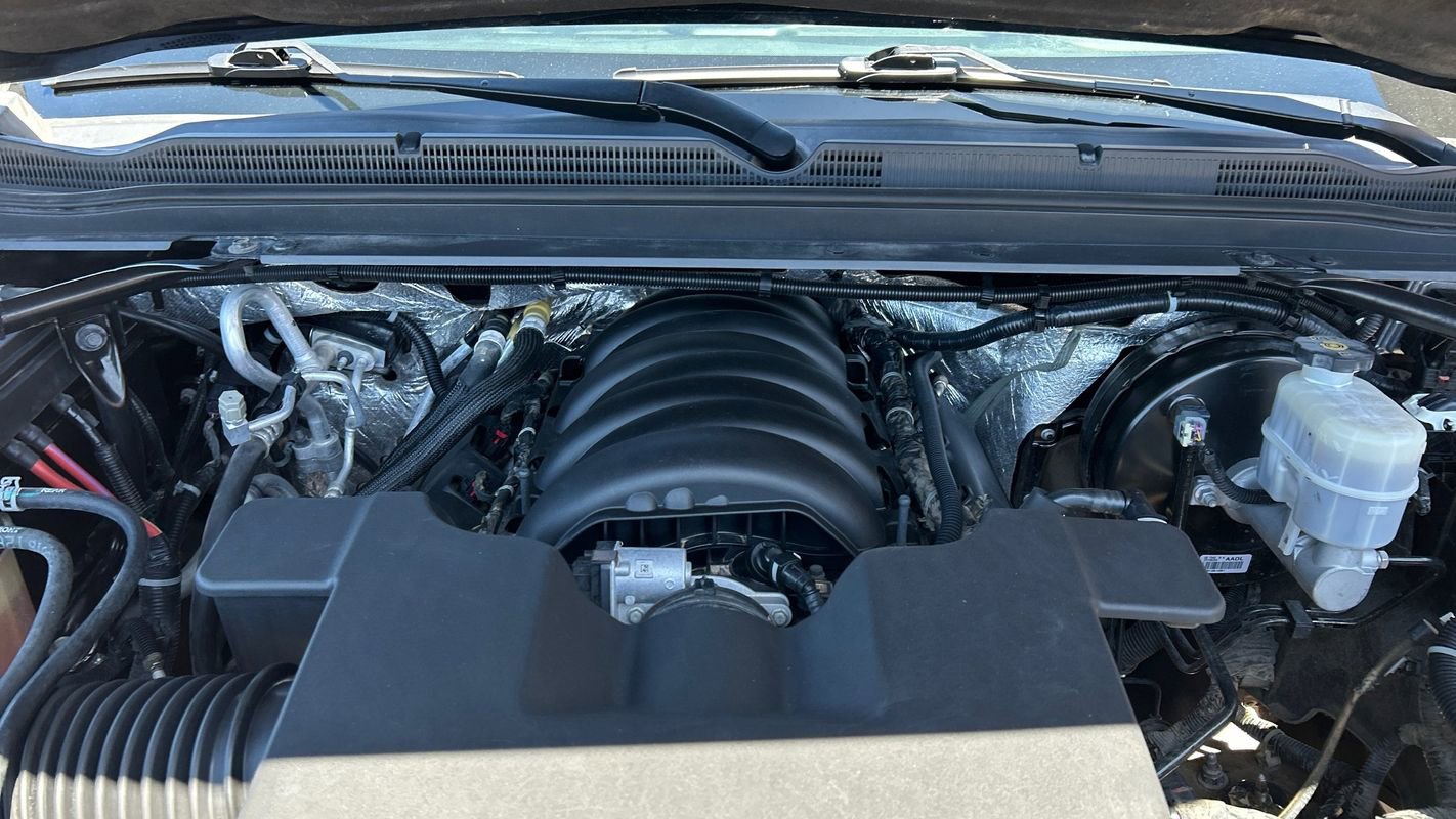 Used 2018 Chevrolet Tahoe Premier AWD/4WD image 13