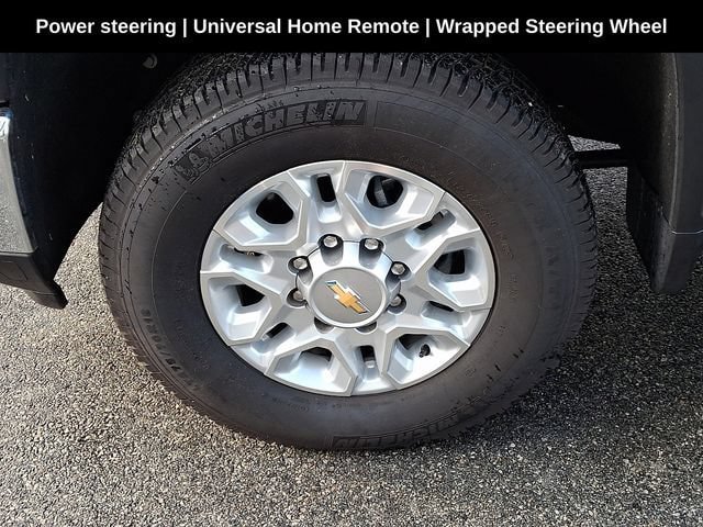 Used 2026 Chevrolet Silverado 2500 LT w/ All Star Edition AWD/4WD image 17