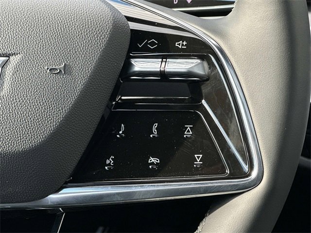 Used 2026 Cadillac Lyriq Premium Sport image 6