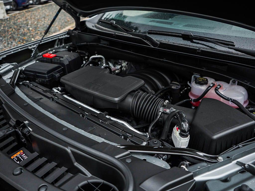 New 2026 GMC Yukon XL AT4 w/ AT4 Premium Package image 7