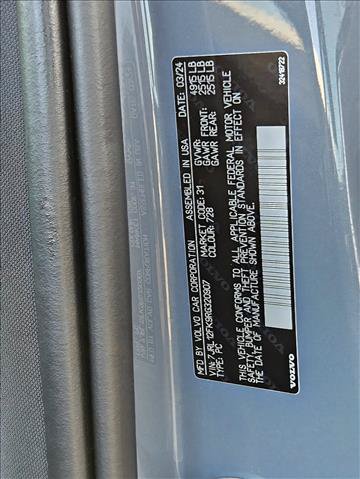 Used 2024 Volvo S60 B5 Core FWD image 22