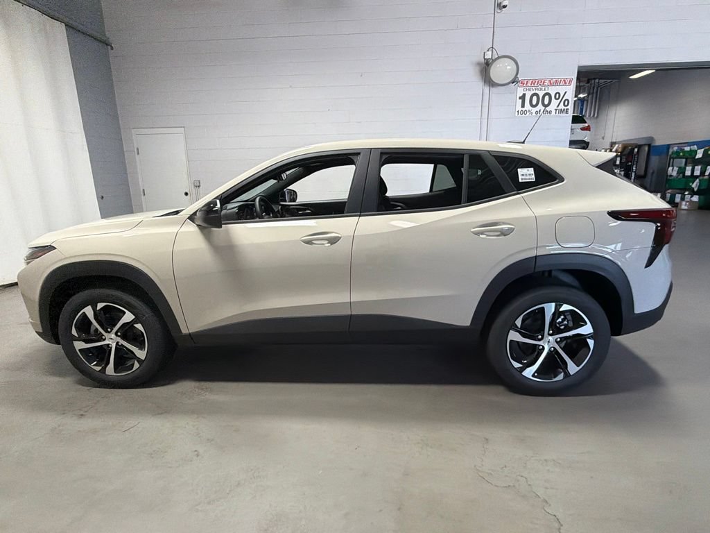 New 2026 Chevrolet Trax RS FWD image 8