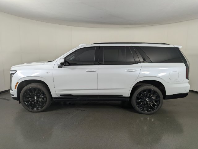 Used 2026 Cadillac Escalade Platinum Sport w/ LPO, ONYX Package AWD/4WD image 5