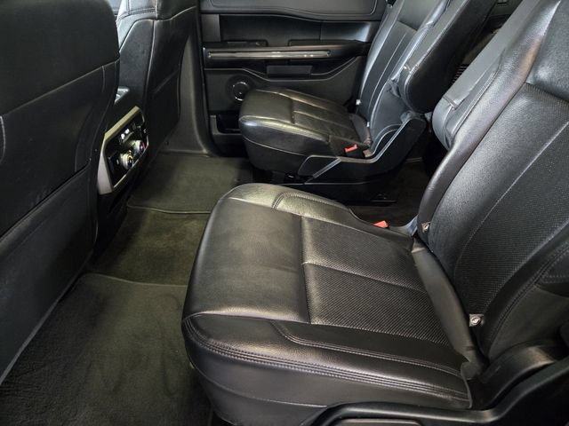 Used 2020 Ford Expedition XLT w/ Equipment Group 202A AWD/4WD image 33