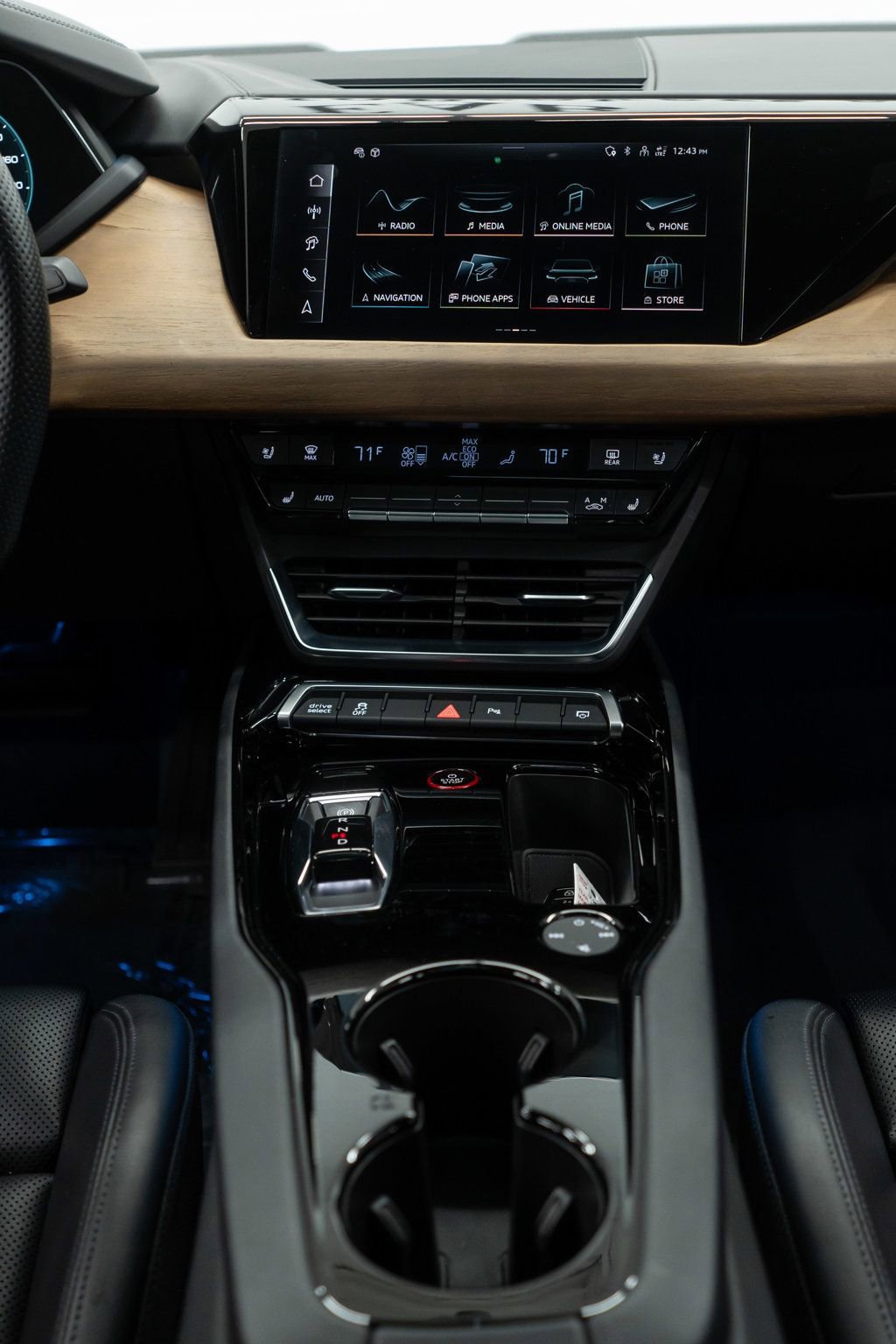 Used 2024 Audi e-tron GT Premium Plus w/ Executive Package AWD/4WD image 20