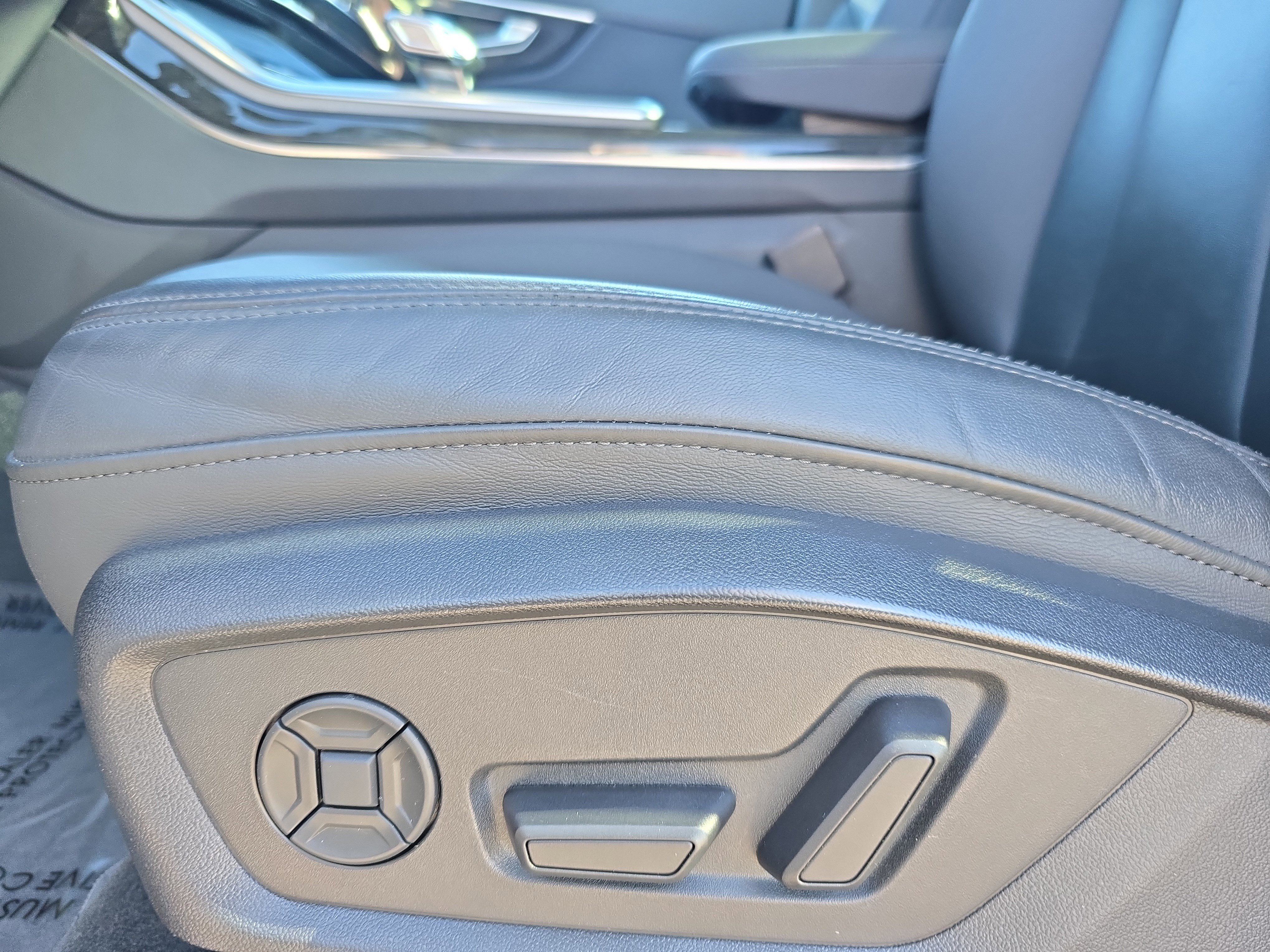 Used 2023 Audi Q7 2.0T Premium w/ Towing Package image 27