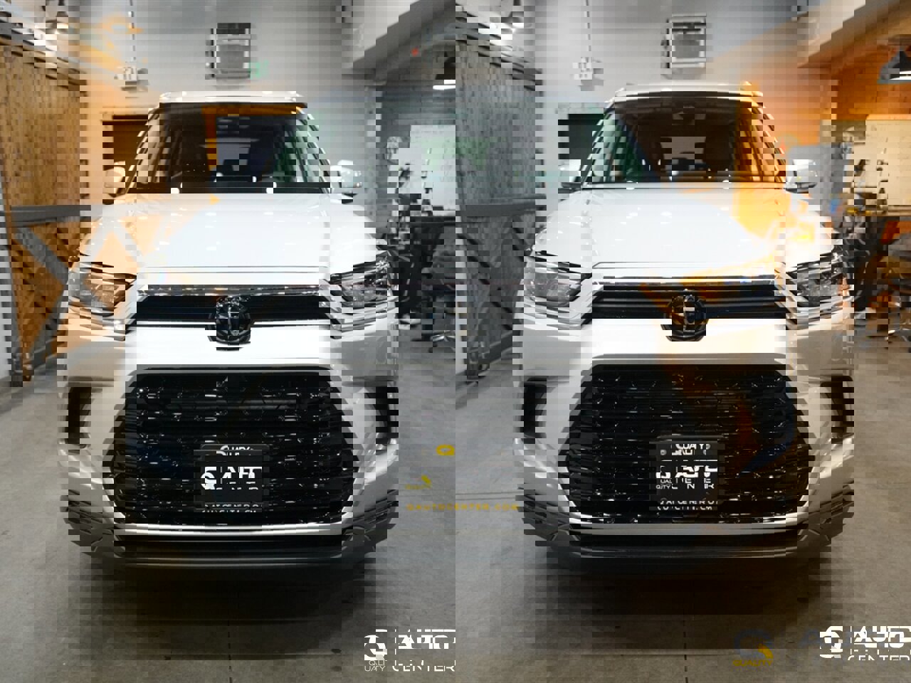 Used 2025 Toyota Grand Highlander AWD Hybrid image 2