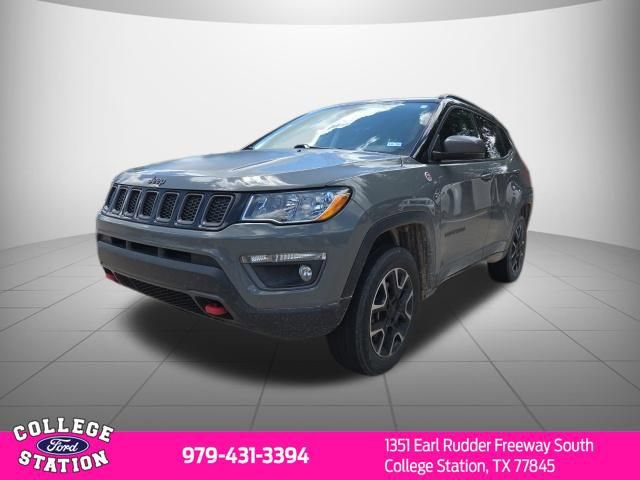 Used 2021 Jeep Compass Trailhawk w/ Sun and Sound Group AWD/4WD image 2