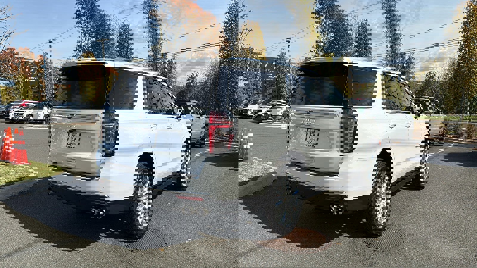 Used 2023 Chevrolet Tahoe High Country w/ LPO, Illumination Package image 3