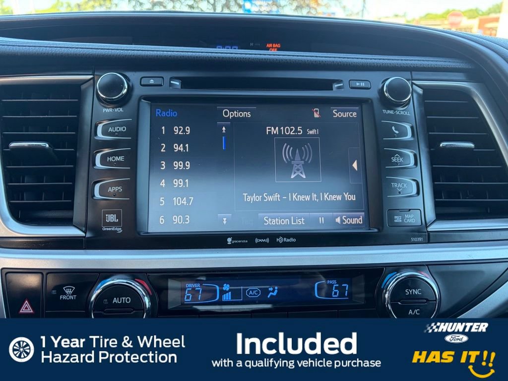 Used 2019 Toyota Highlander Limited Platinum AWD/4WD image 10