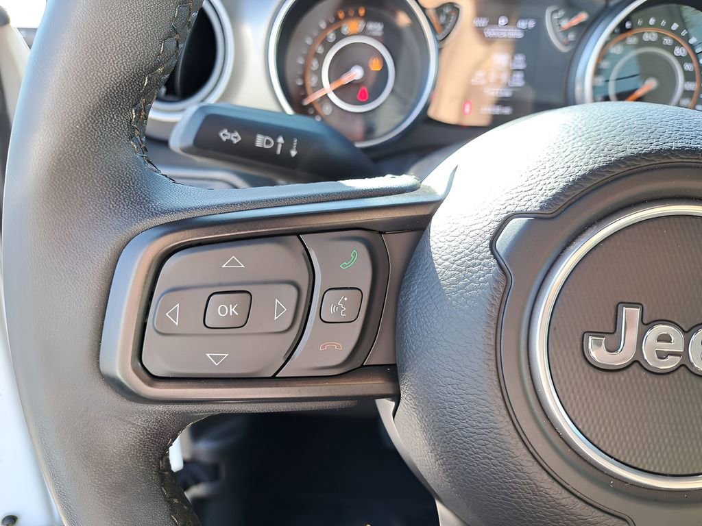 Used 2023 Jeep Wrangler Unlimited Sport image 16
