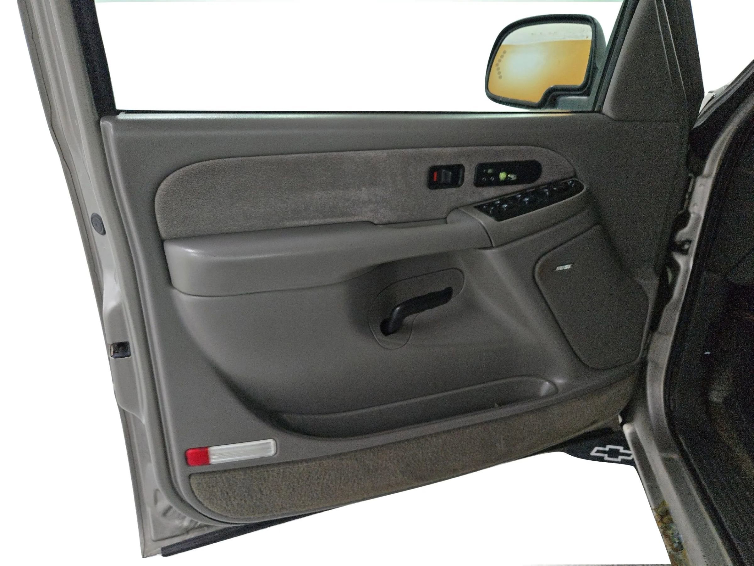 Used 2004 Chevrolet Silverado 2500 LT image 18