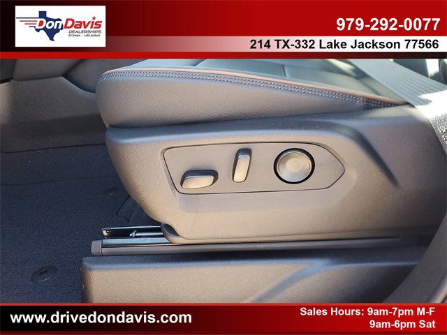 New 2026 GMC Yukon XL AT4 image 18