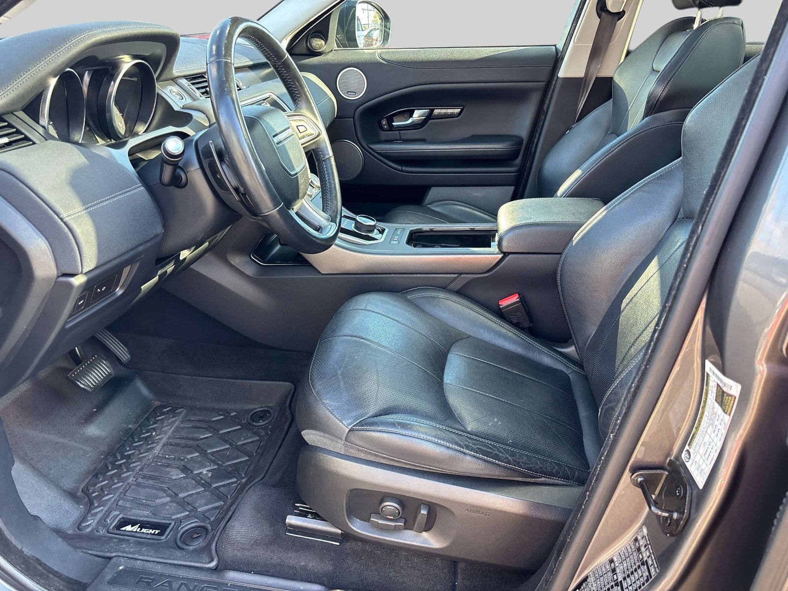 Used 2018 Land Rover Range Rover Evoque image 7