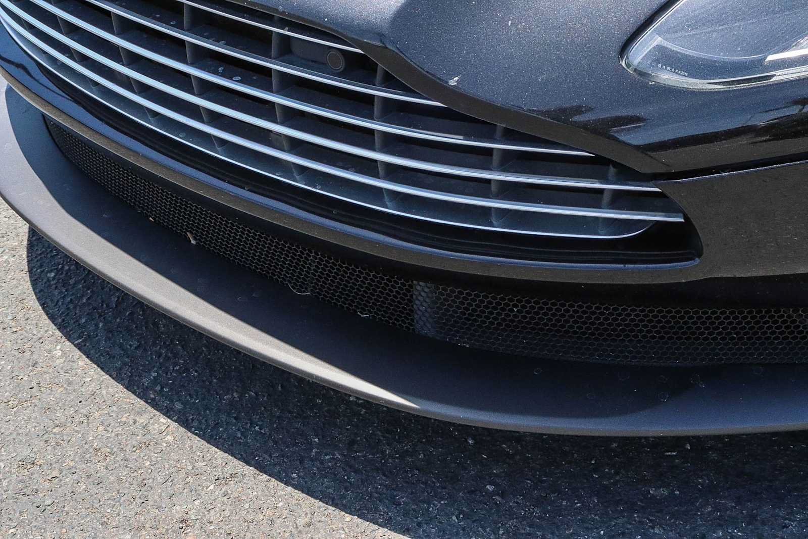 Used 2020 Aston Martin DB11 Coupe RWD image 4
