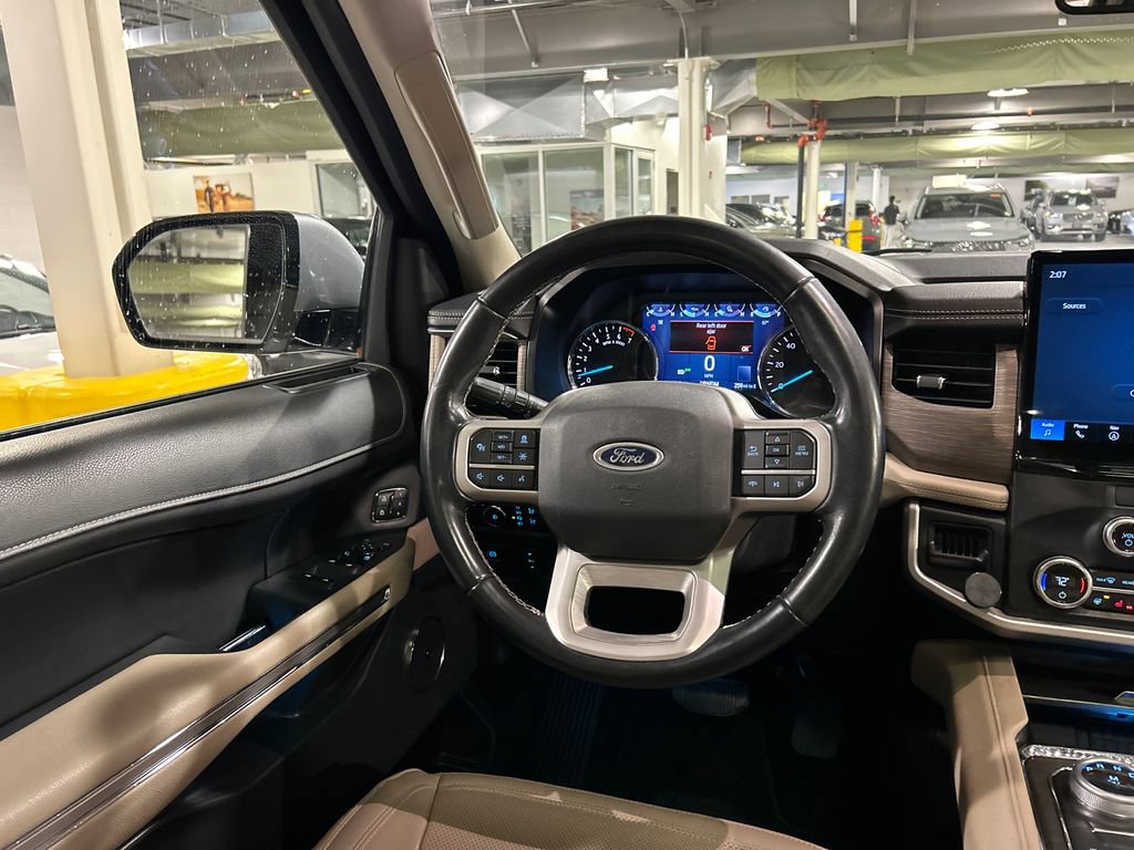 Used 2023 Ford Expedition Limited image 25