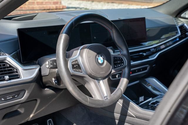 Used 2024 BMW X6 M60i AWD/4WD image 19