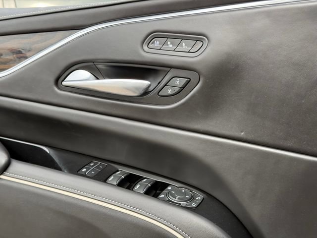Used 2024 Cadillac Escalade Sport Platinum w/ LPO, ONYX Package image 21