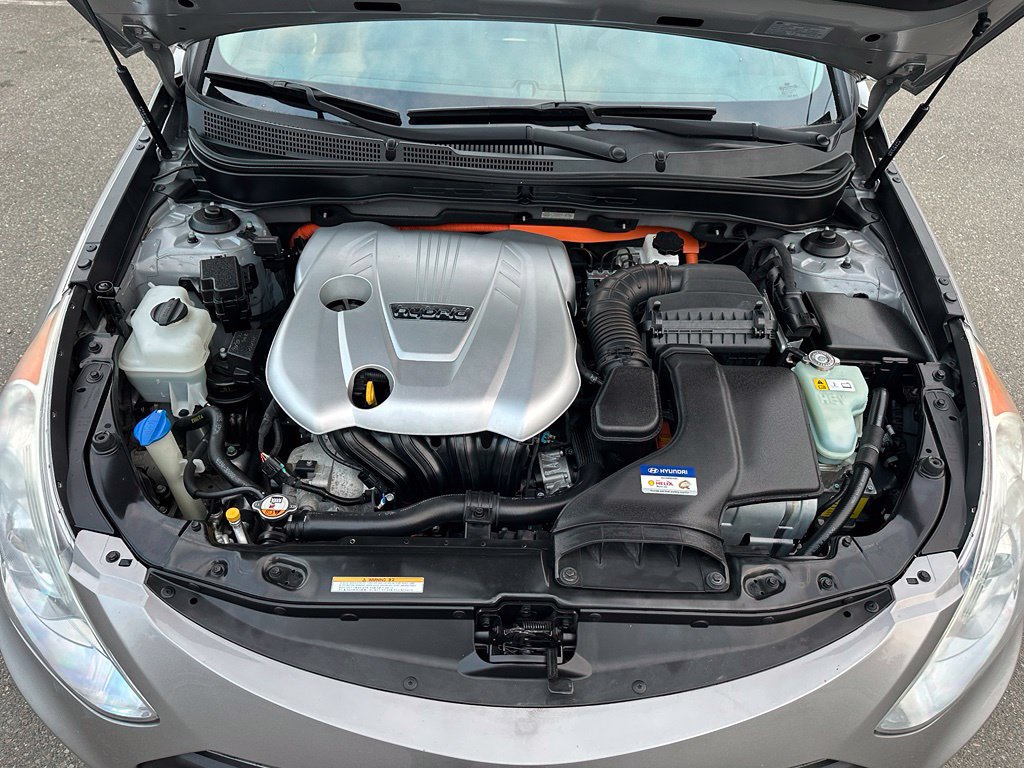 Used 2012 Hyundai Sonata Hybrid w/ Leather Pkg FWD image 18