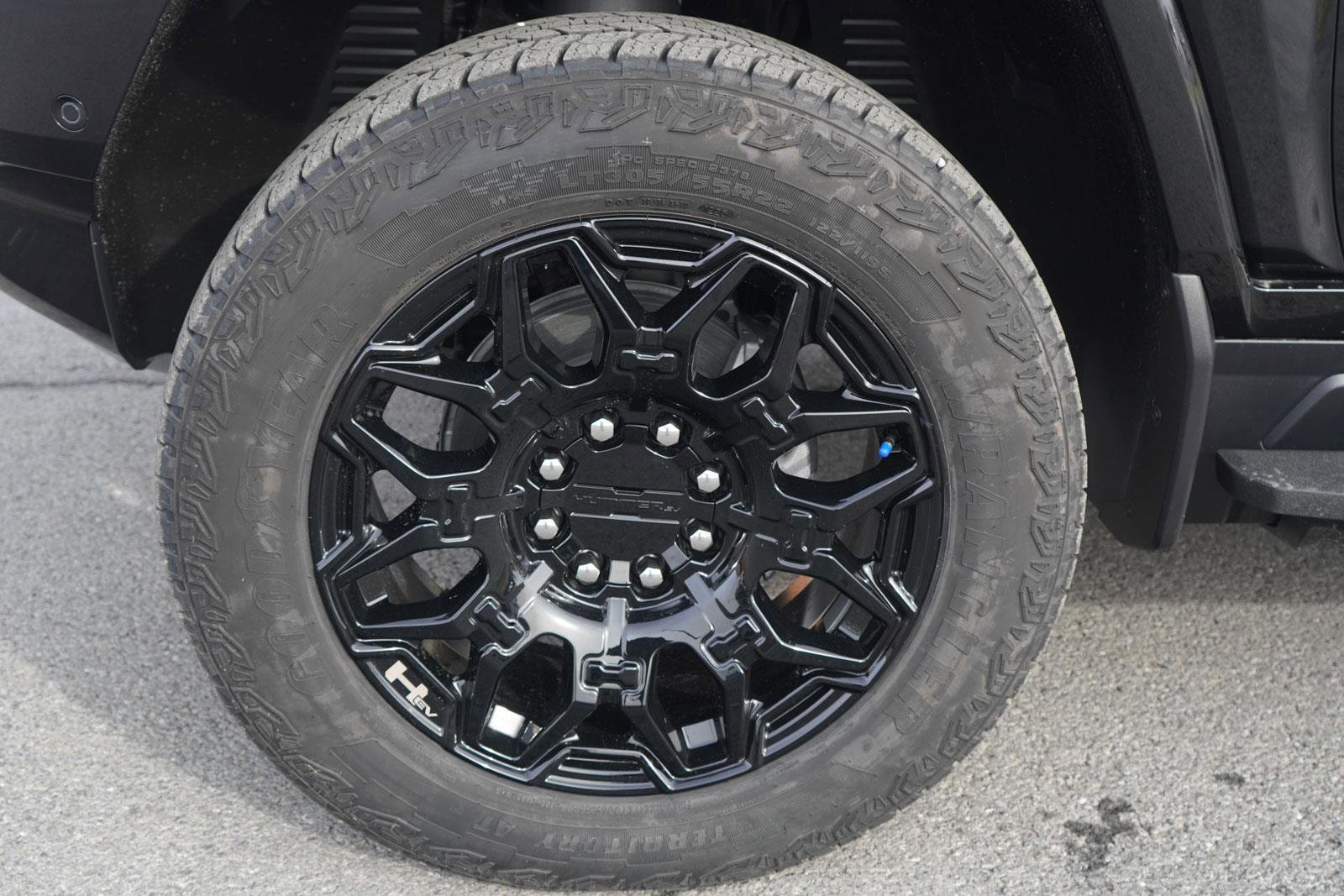 New 2026 GMC Hummer EV 4x4 Crew Cab image 12