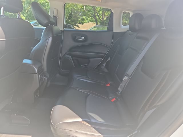Used 2018 Jeep Compass Limited w/ Navigation Group AWD/4WD image 14