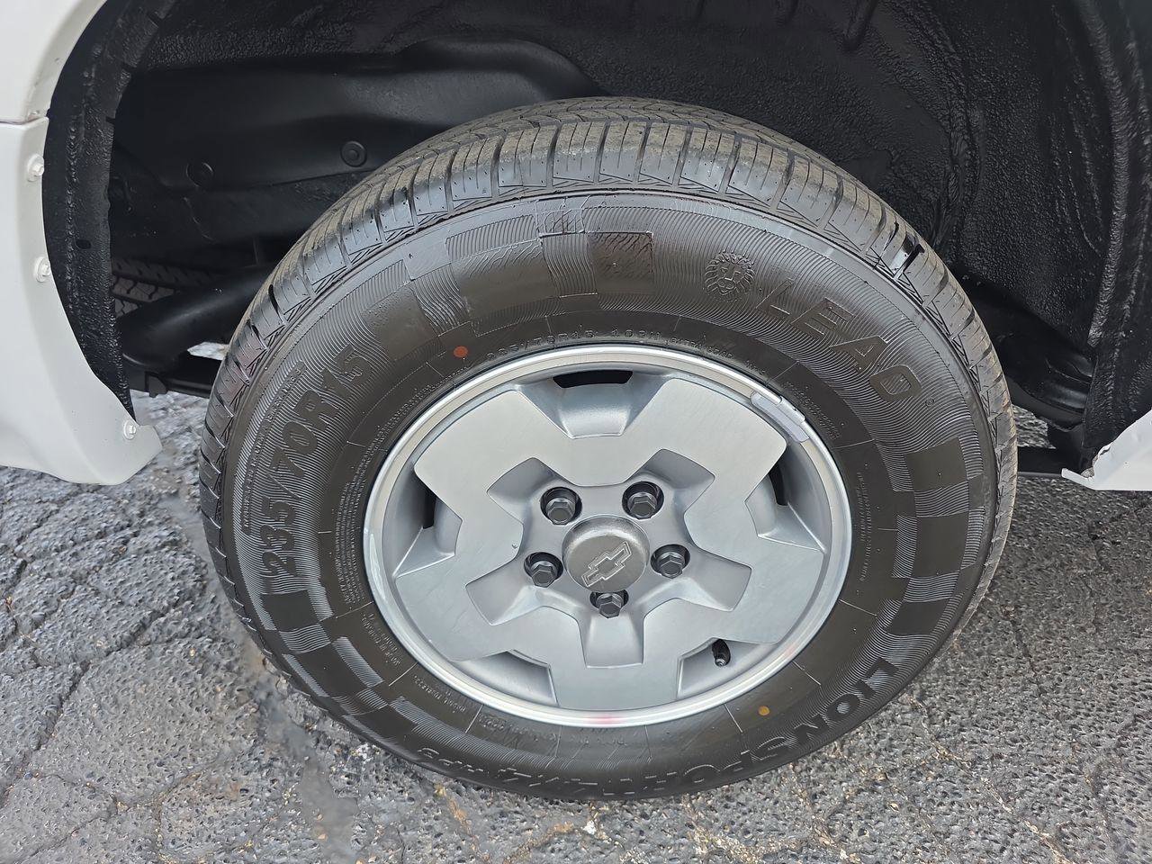 Used 2002 Chevrolet Blazer LS w/ Preferred Equipment Group image 17