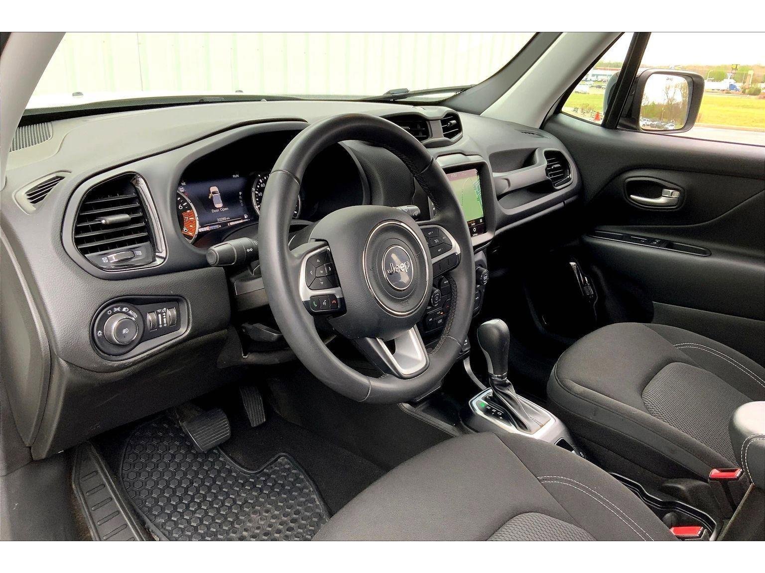 Used 2023 Jeep Renegade Altitude image 13