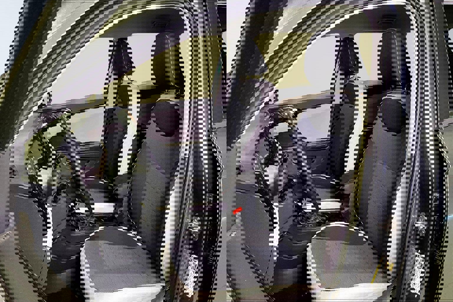 Used 2025 Volkswagen Taos S image 21