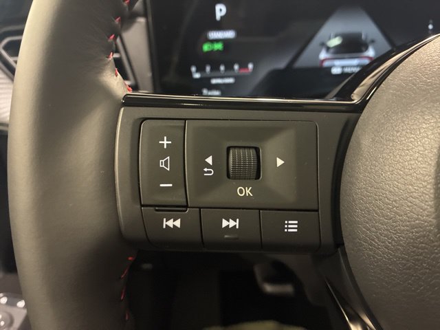 New 2026 Nissan Kicks SR w/ SR Premium Package AWD/4WD image 17