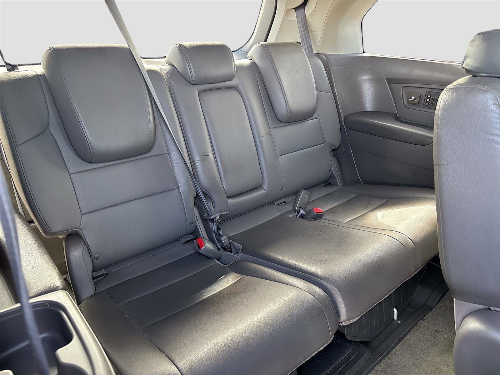 Used 2012 Honda Odyssey Touring image 29
