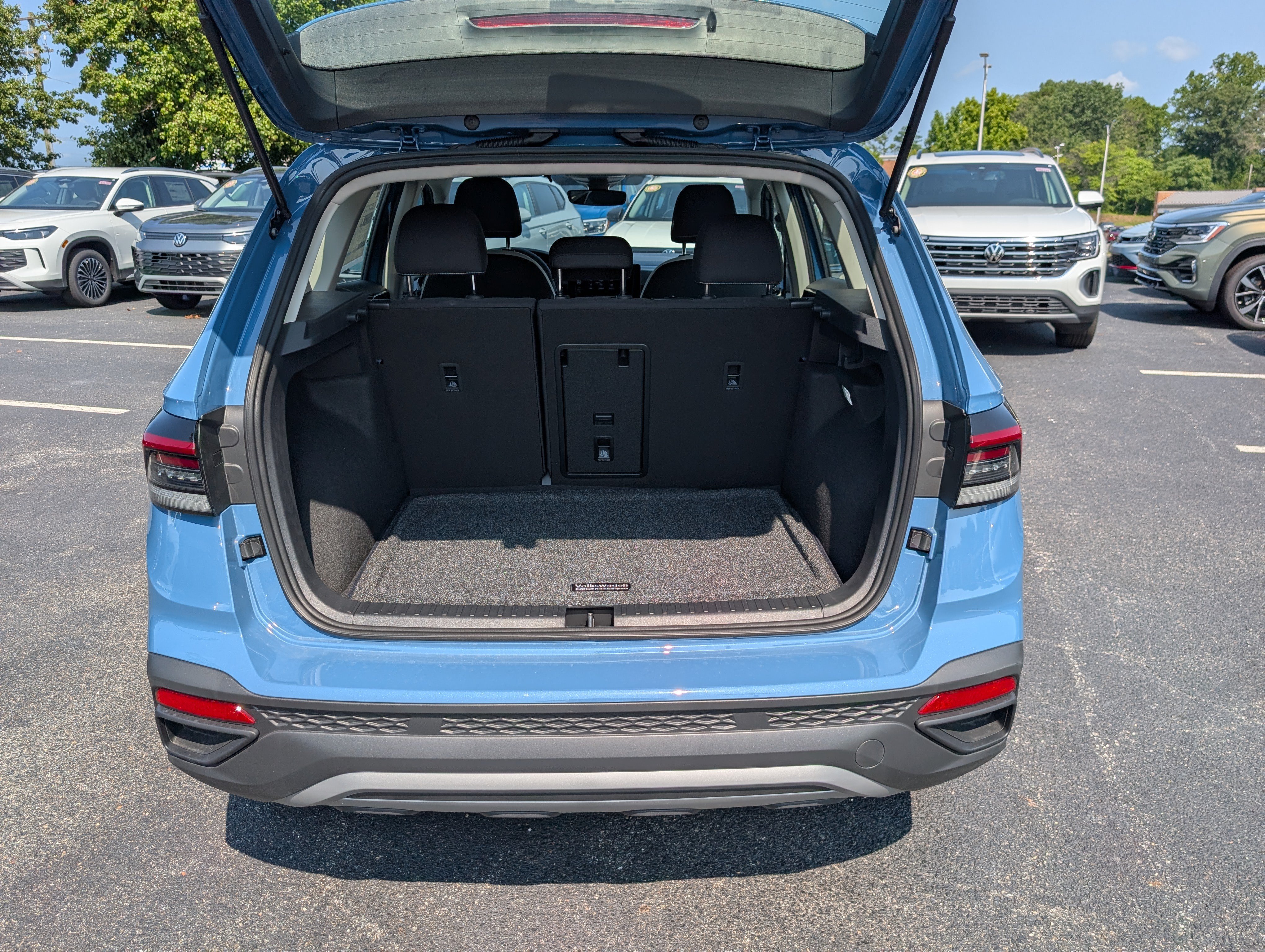 New 2026 Volkswagen Taos S AWD/4WD image 10