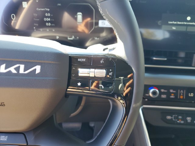 New 2027 Kia Carnival SX FWD image 28