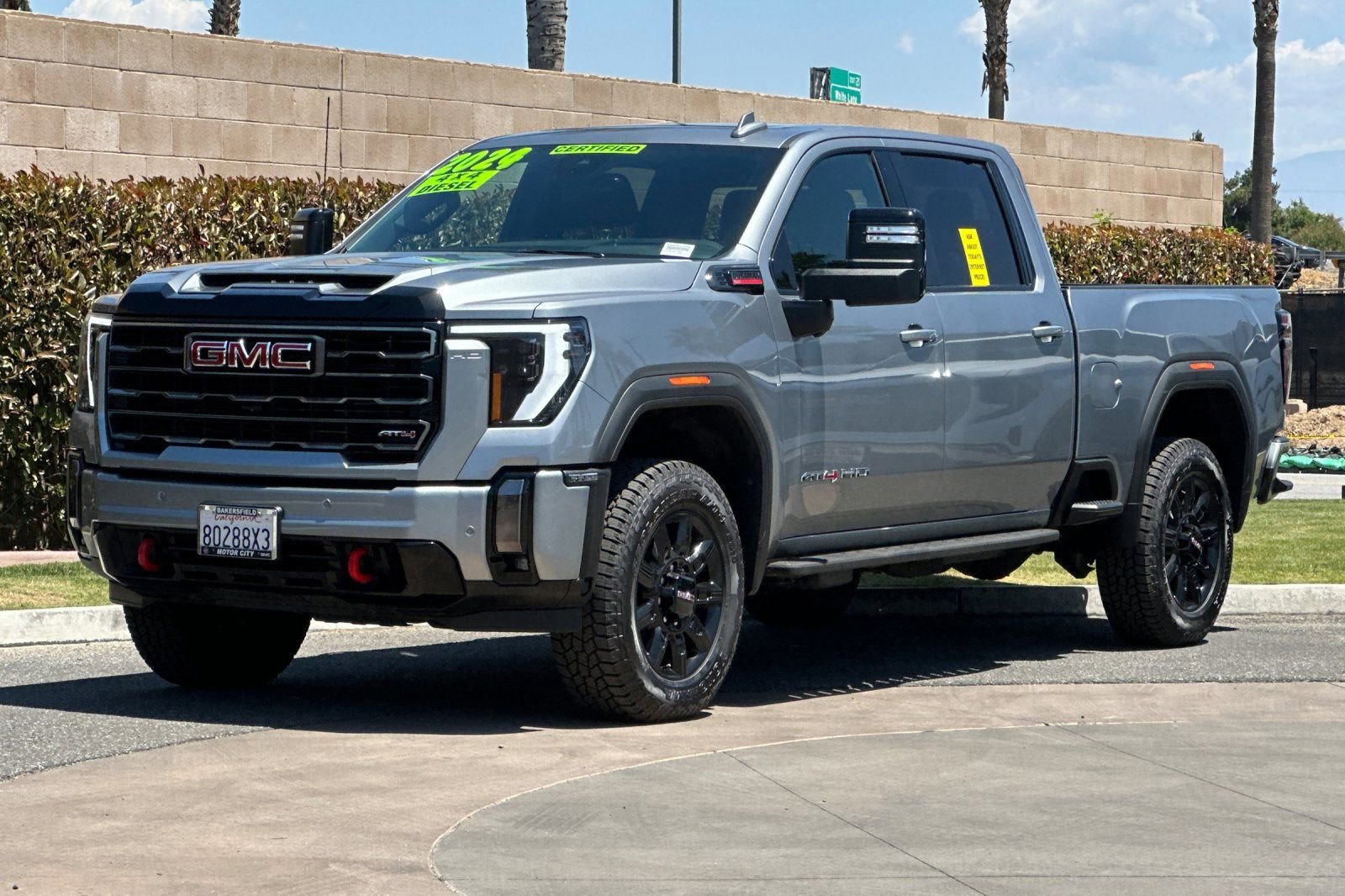 Used 2024 GMC Sierra 2500 AT4 w/ AT4 Premium Plus Package AWD/4WD image 10