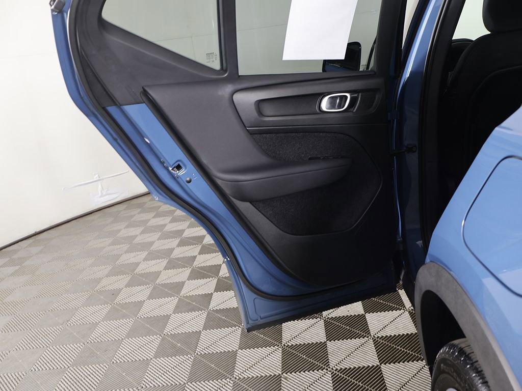 Used 2023 Volvo XC40 Recharge Plus AWD/4WD image 23