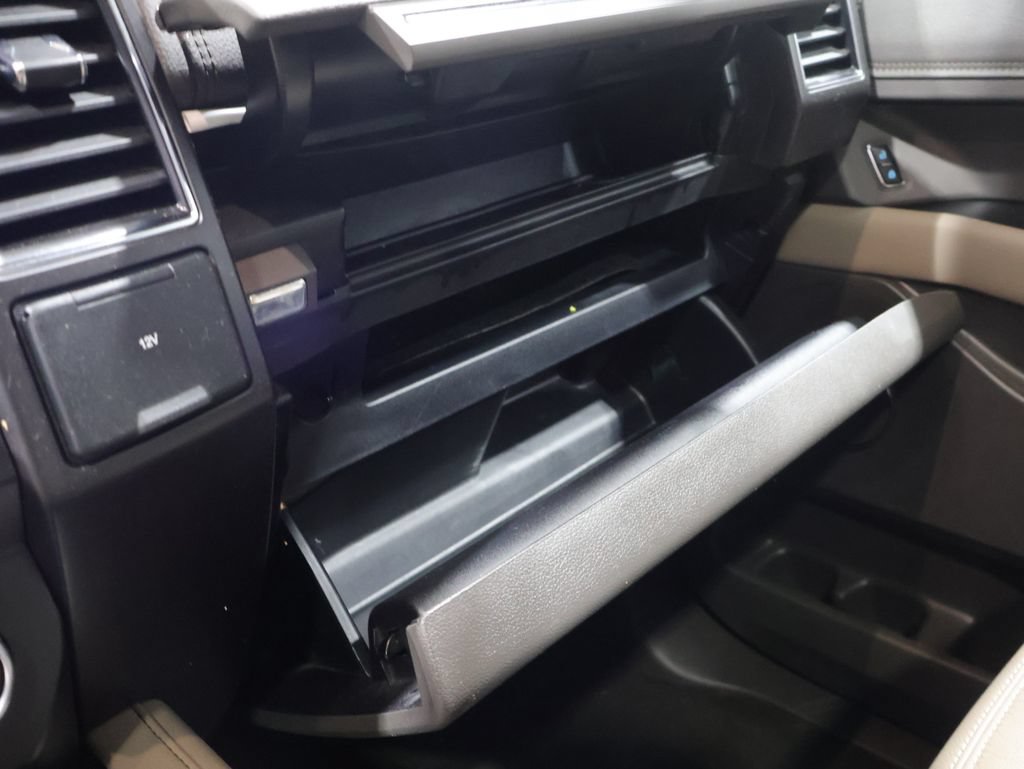 Used 2020 Ford Expedition Max Limited AWD/4WD image 31
