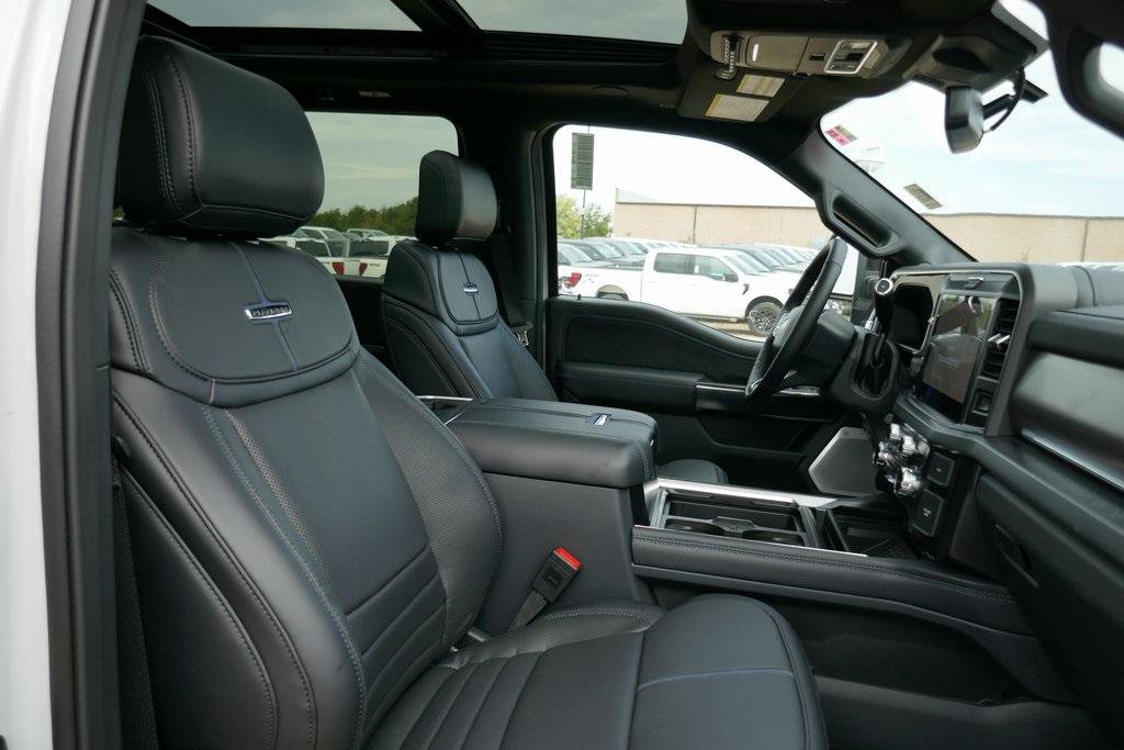 New 2026 Ford F350 Platinum w/ FX4 Off-Road Package image 10