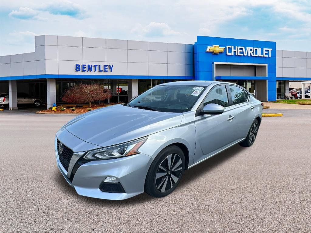 Used 2022 Nissan Altima 2.5 SV image 1