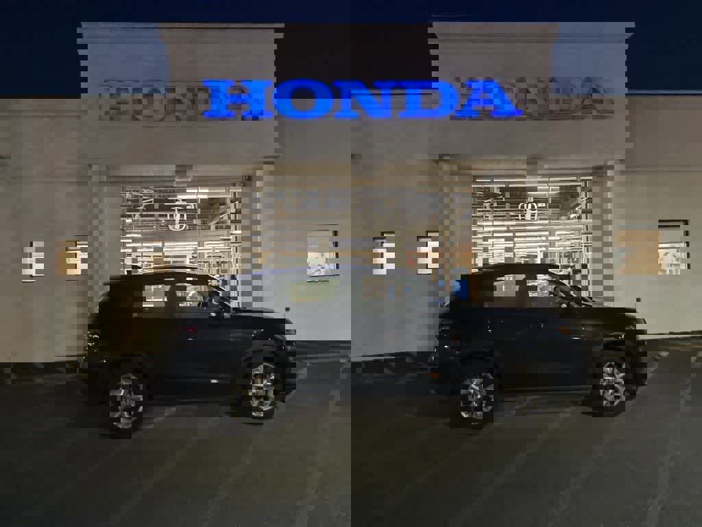 Used 2023 Honda HR-V LX image 11