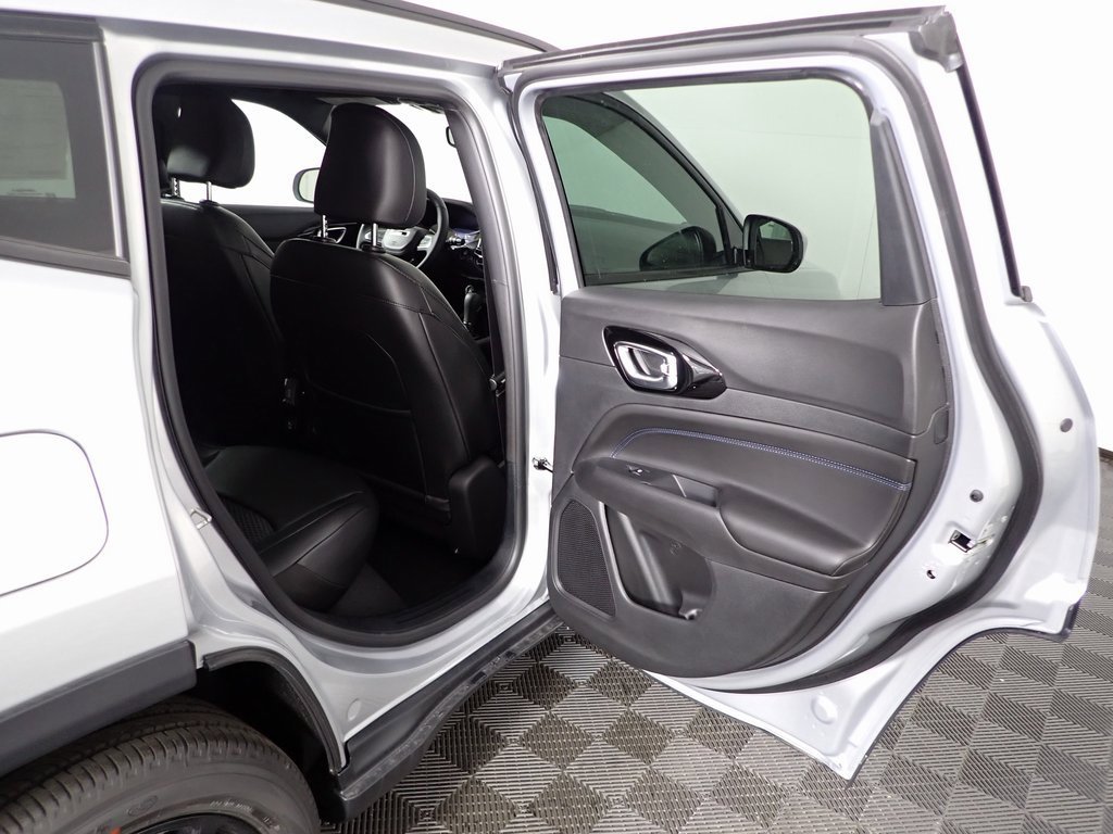 New 2026 Jeep Compass Latitude image 25