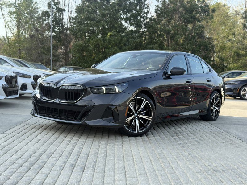 Certified 2025 BMW 530i w/ M Sport Package image 1