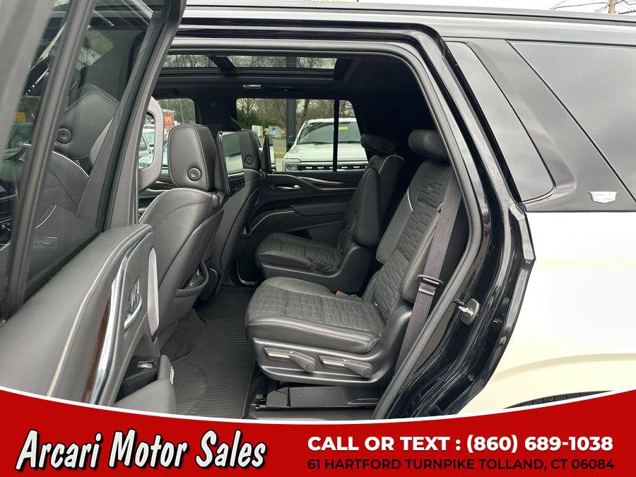Used 2022 Cadillac Escalade Sport Platinum image 18