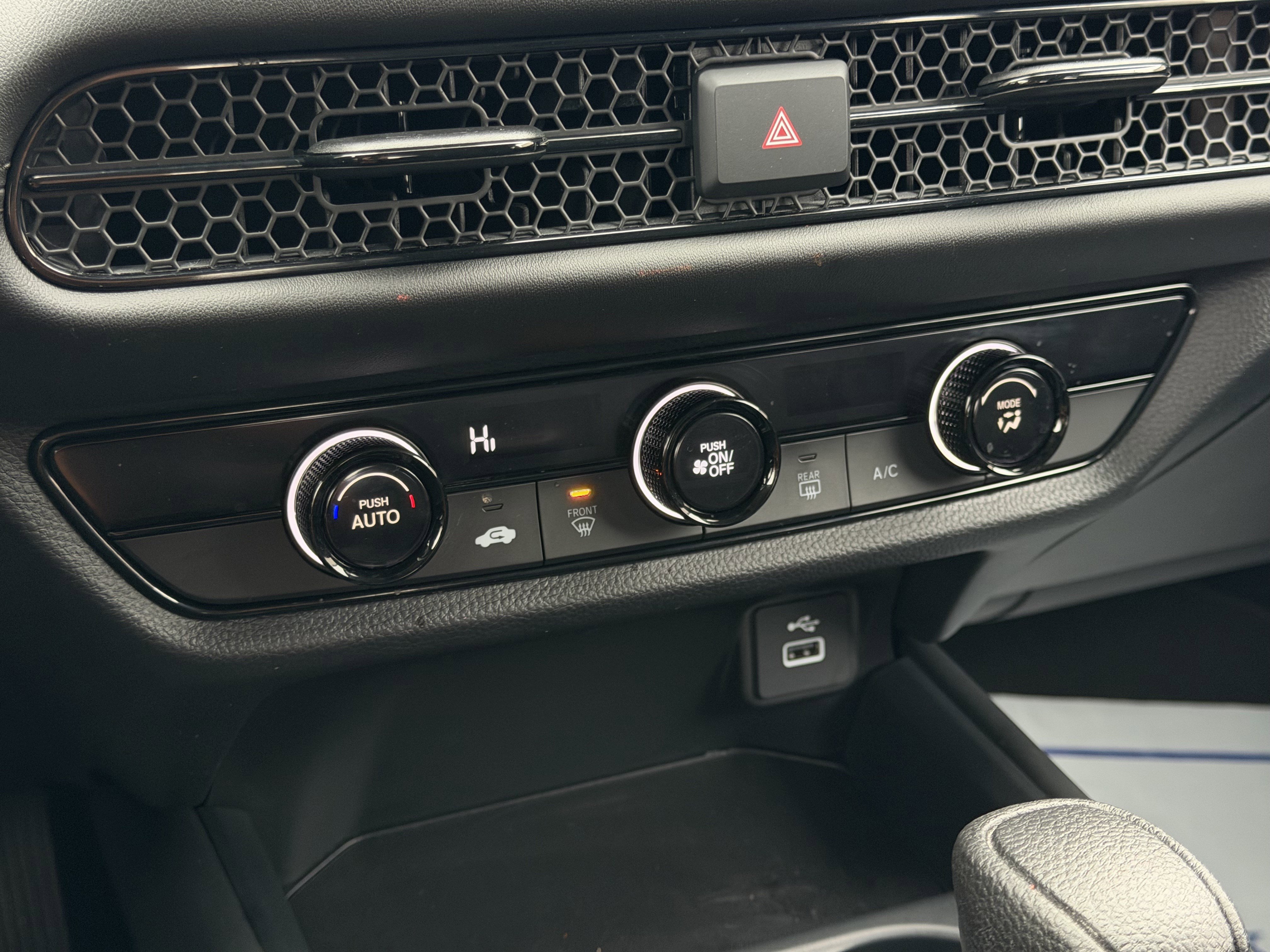 Certified 2023 Honda HR-V LX image 22