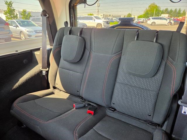 Used 2021 Jeep Wrangler Rubicon AWD/4WD image 10