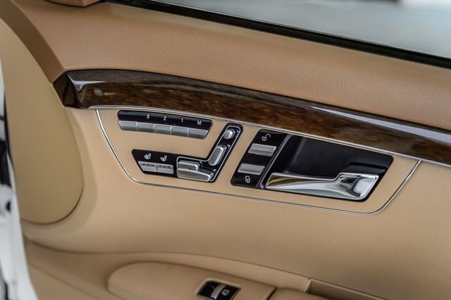 Used 2012 Mercedes-Benz S 350 BlueTEC 4MATIC w/ Premium 2 Pkg image 55
