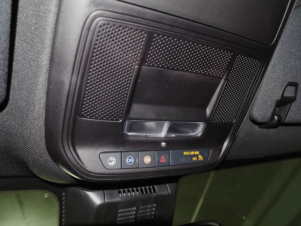 Used 2025 Chevrolet Equinox LT image 31