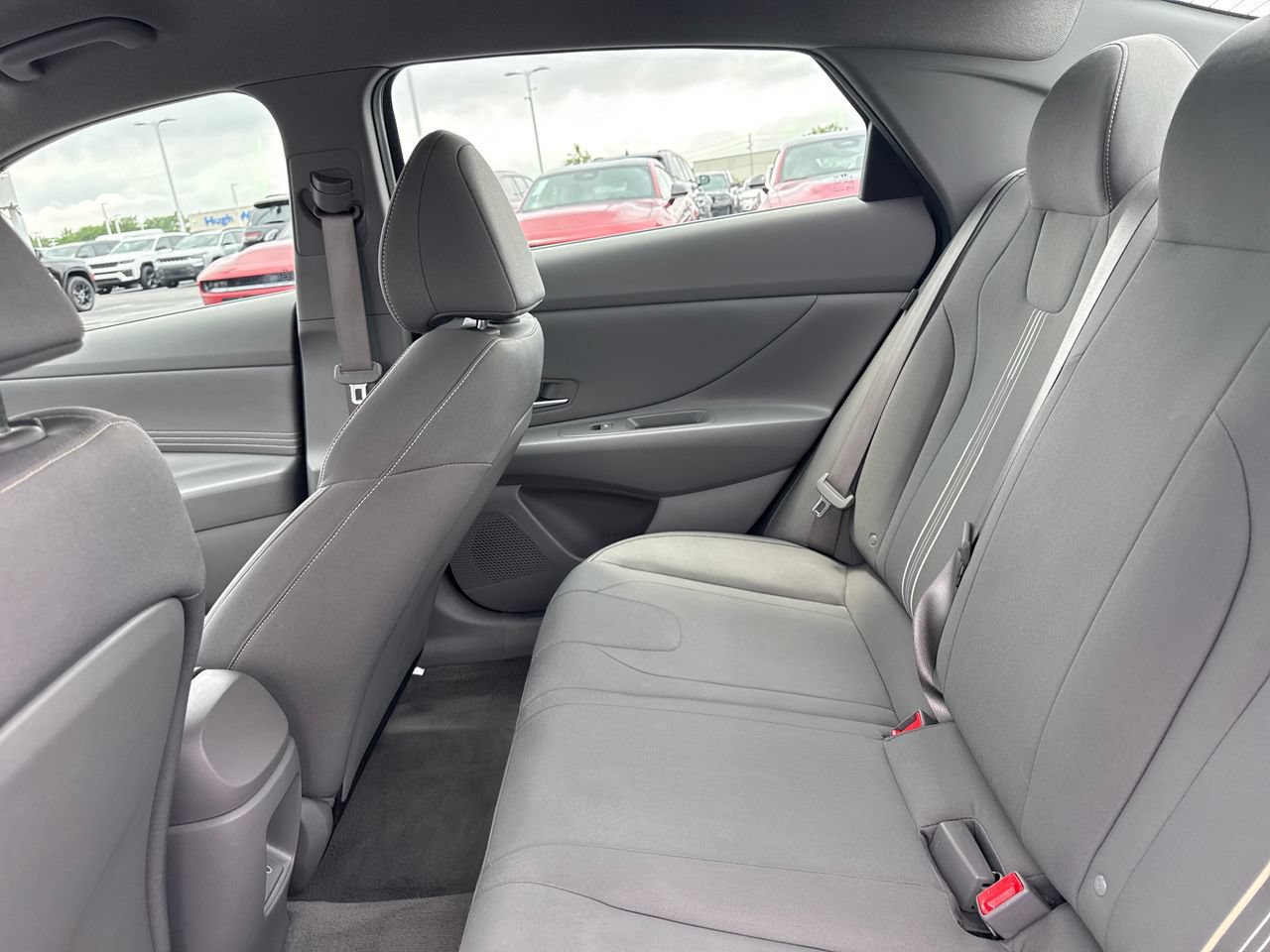 Used 2025 Hyundai Elantra Sport FWD image 12