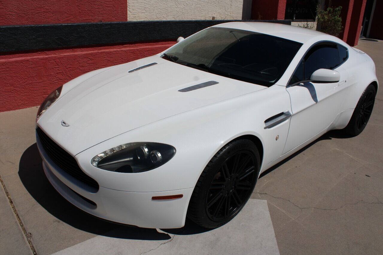 Used 2008 Aston Martin V8 Vantage Coupe RWD image 13