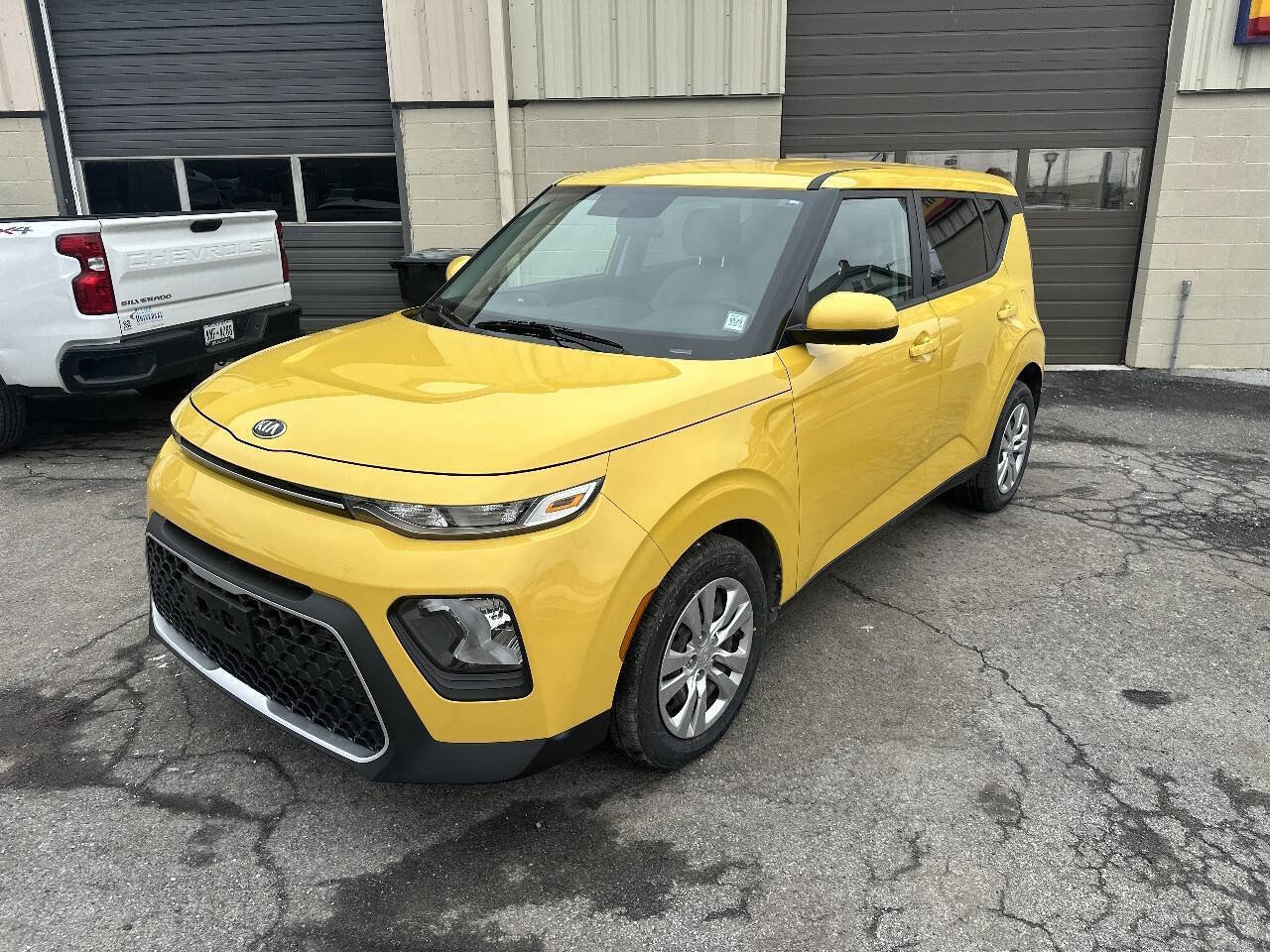 Used 2020 Kia Soul LX FWD image 3