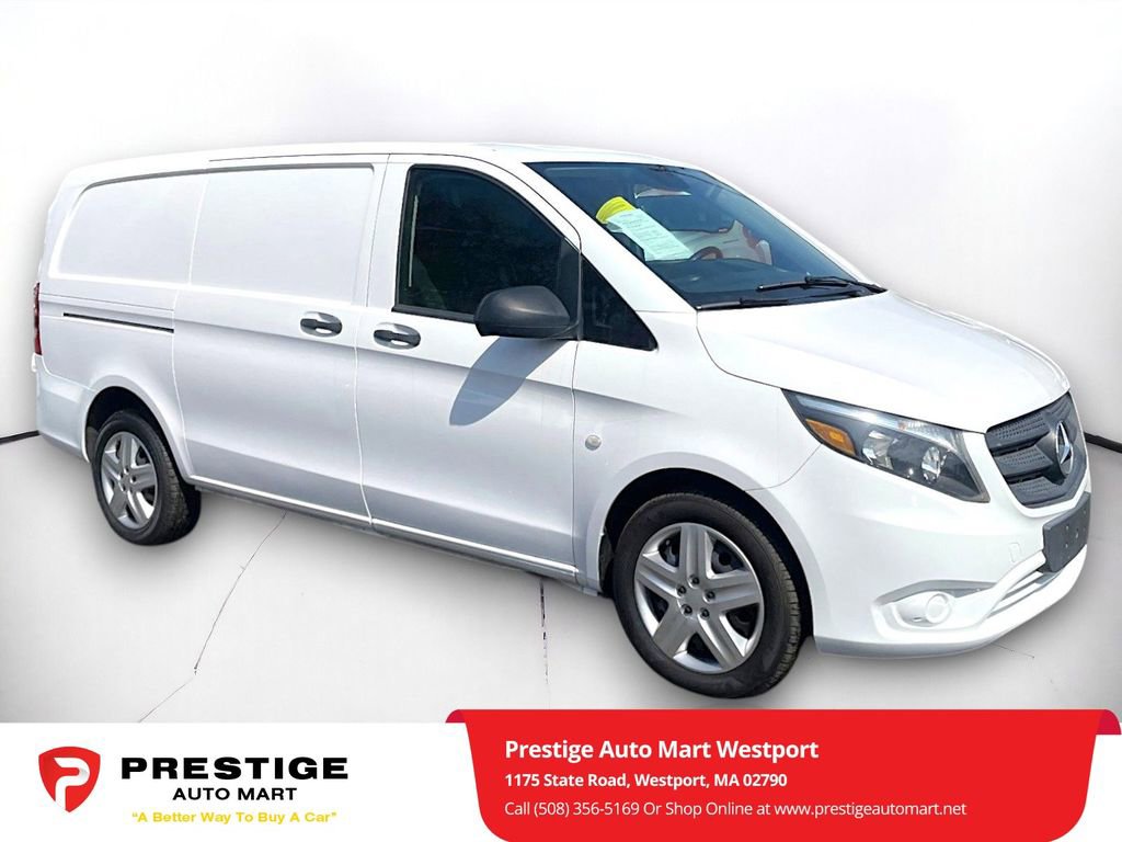 Used 2017 Mercedes-Benz Metris image 1