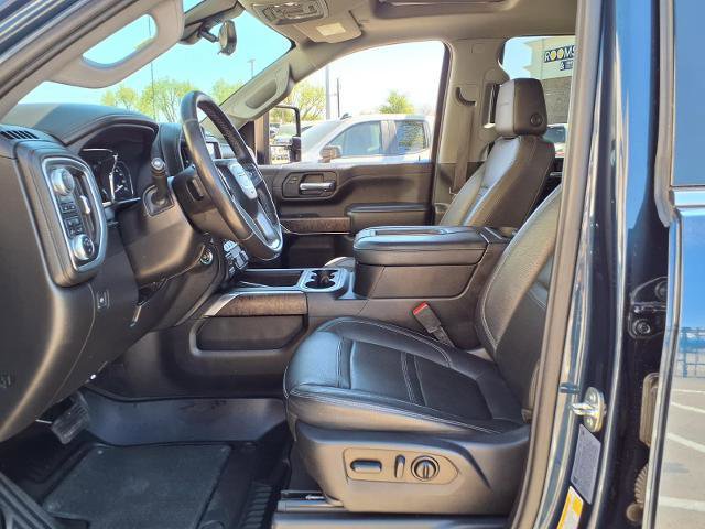 Used 2022 GMC Sierra 3500 Denali w/ Denali Ultimate Package image 19